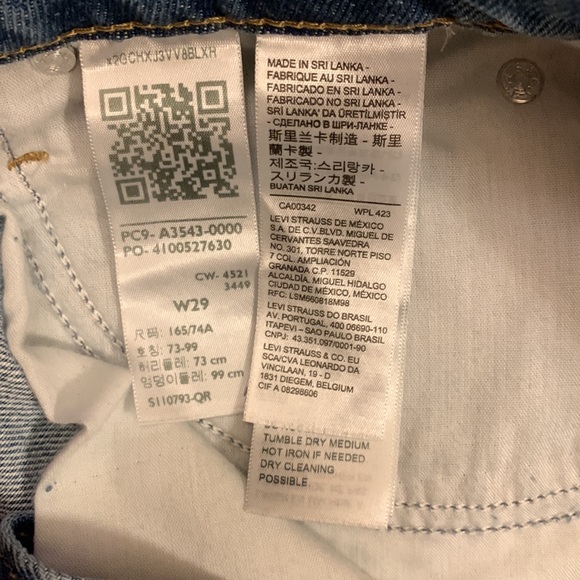 Levi’s Like New EUC Button Front Denim Mini Skirt - Picture 4 of 15